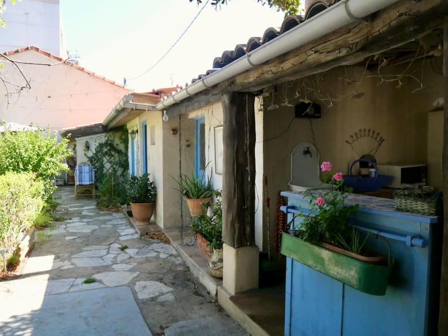 La Campagne Dans La Ville Нарбон Екстериор снимка